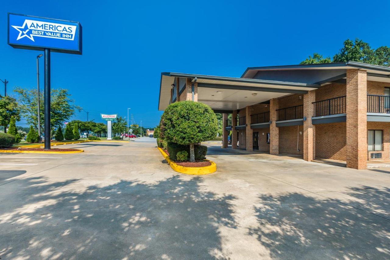 Americas Best Value Inn สต็อกบริดจ์ ภายนอก รูปภาพ