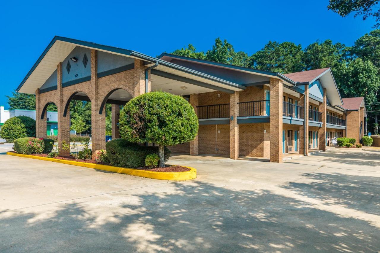 Americas Best Value Inn สต็อกบริดจ์ ภายนอก รูปภาพ