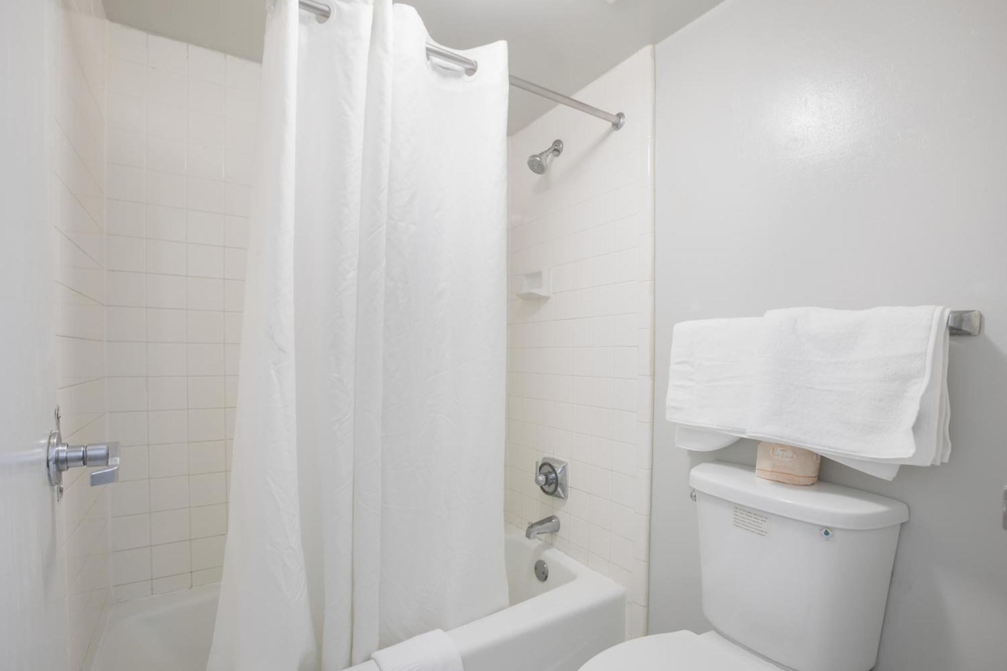 Americas Best Value Inn สต็อกบริดจ์ ห้อง รูปภาพ